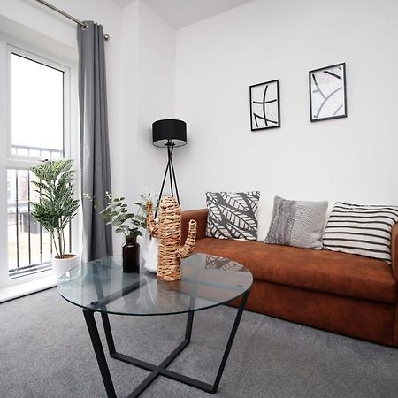 Beachview By Mia Living Close To Beach, Free Parking, Modern 2 Bedroom Apartment Баррі Екстер'єр фото