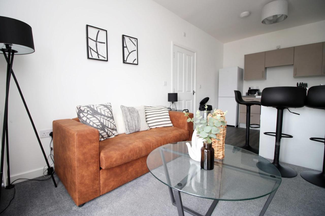 Beachview By Mia Living Close To Beach, Free Parking, Modern 2 Bedroom Apartment Баррі Екстер'єр фото